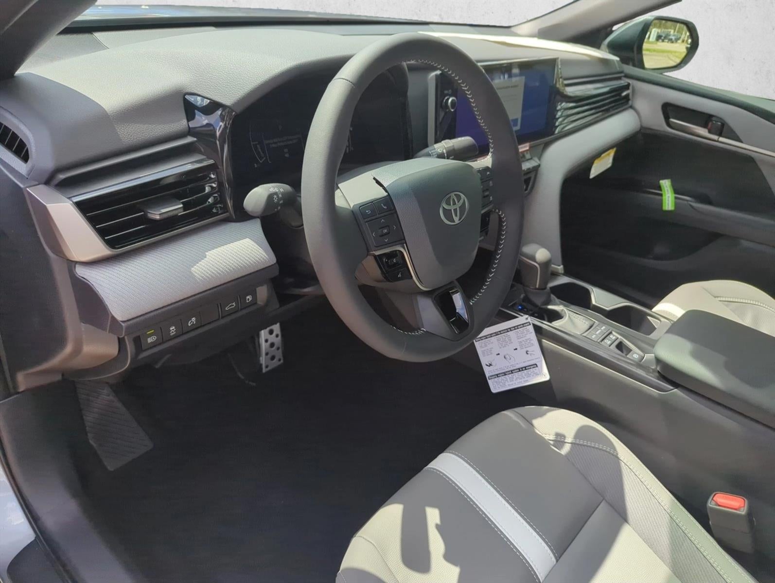 2026 Toyota Camry SE (SE)