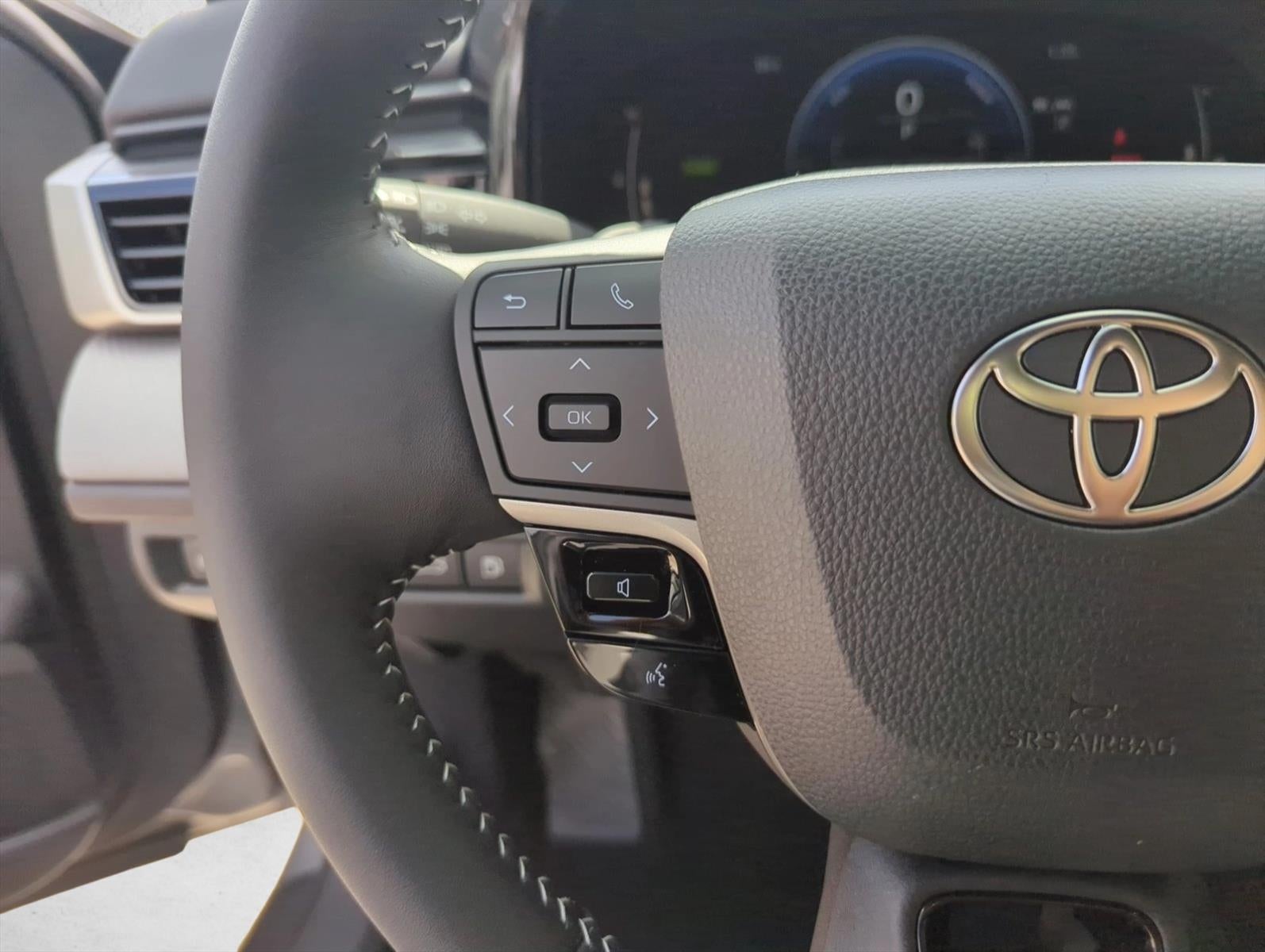 2026 Toyota Camry SE (SE)