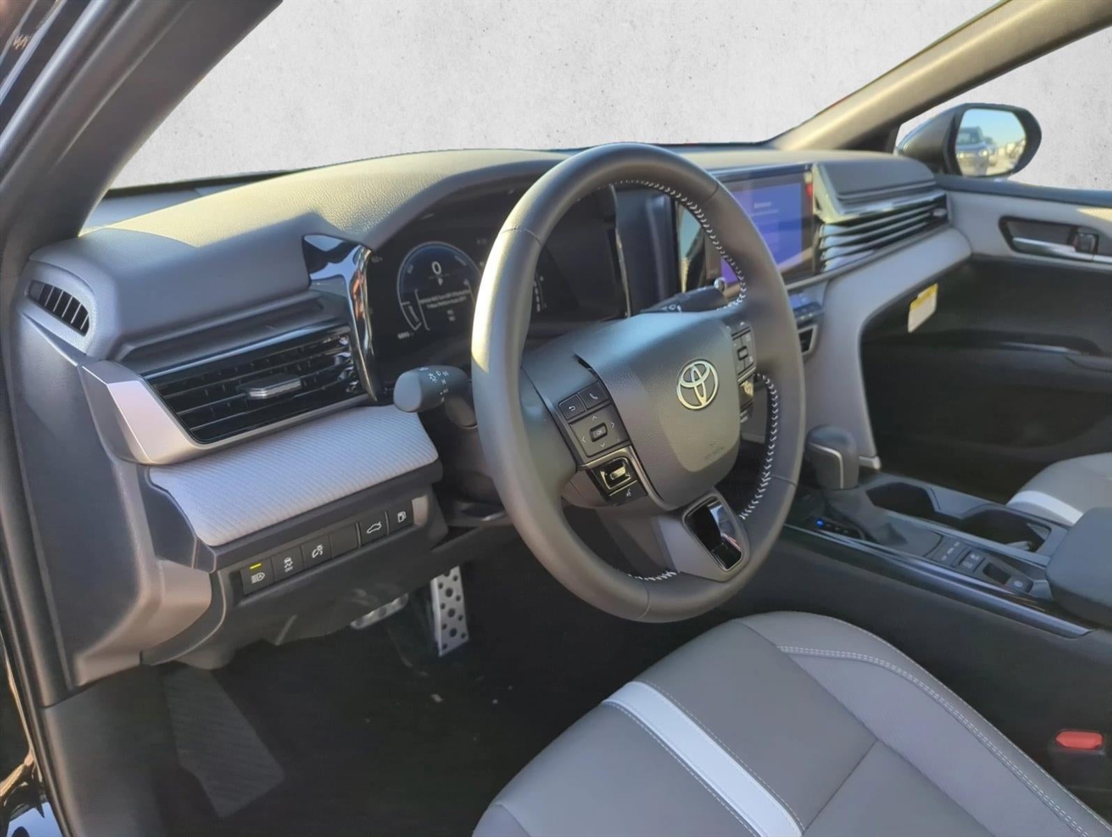 2026 Toyota Camry SE (SE)