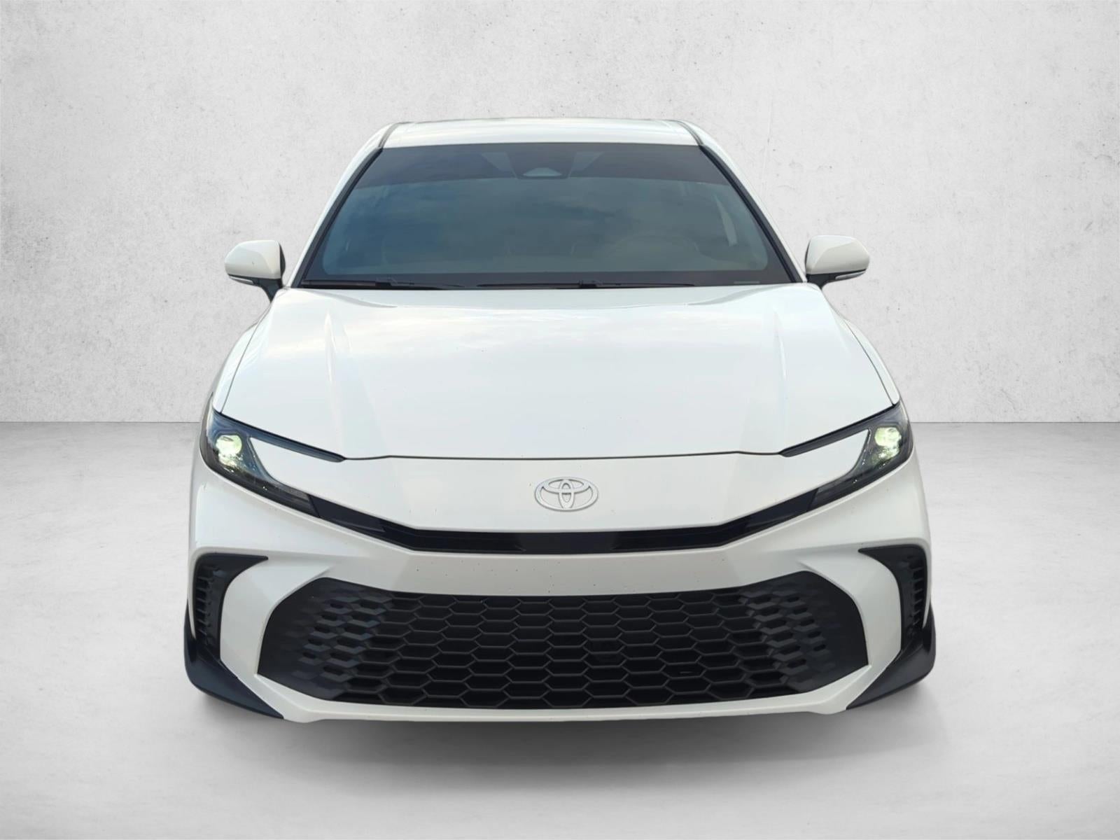 2025 Toyota Camry SE (Natl)