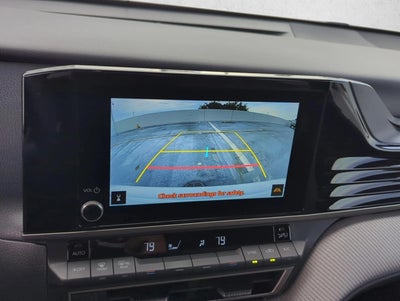 2025 Toyota Camry SE (Natl)
