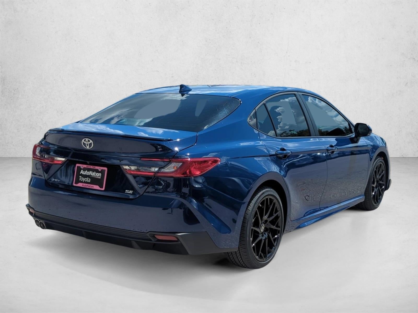 2026 Toyota Camry SE (SE)