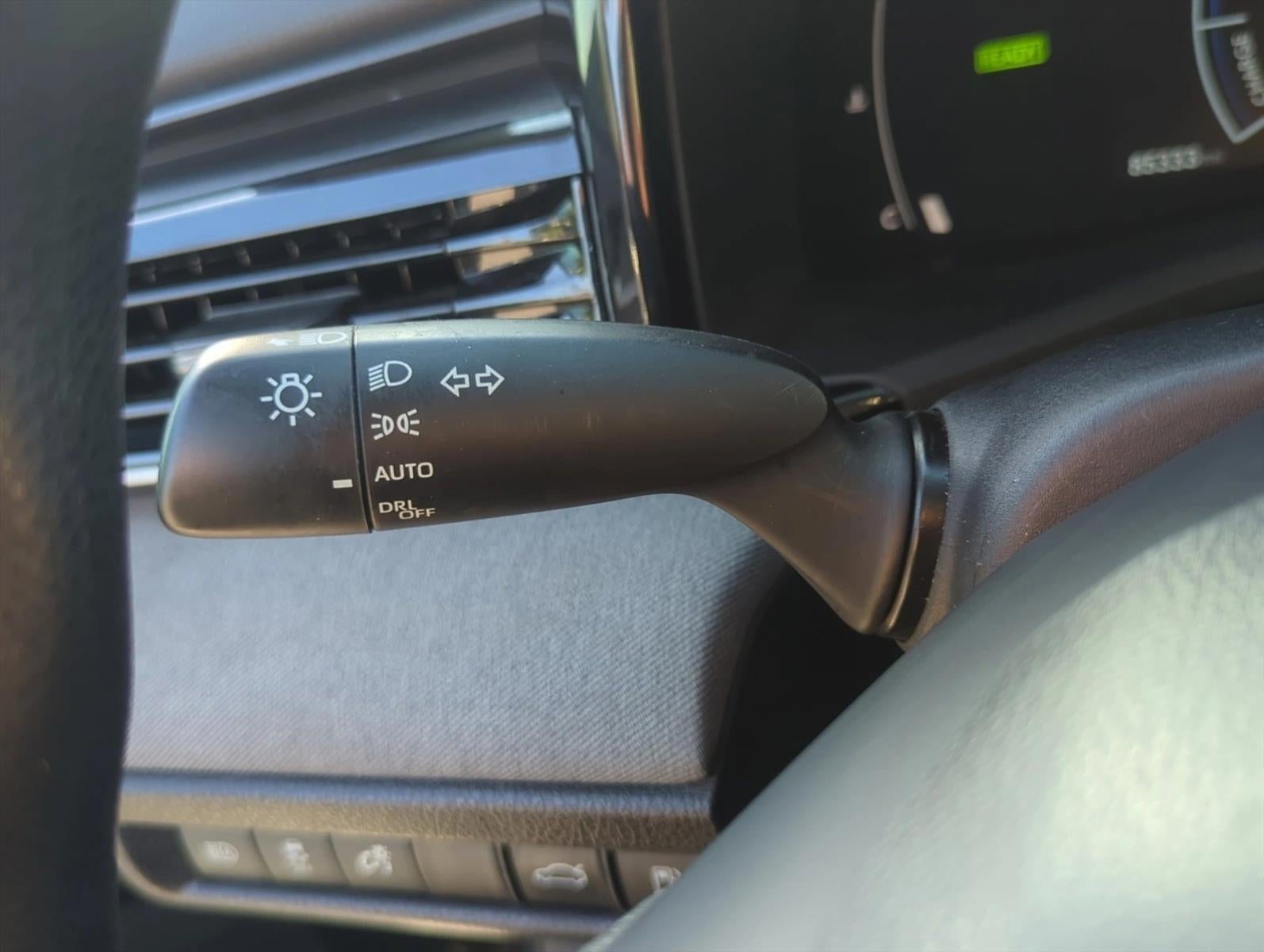 2025 Toyota Camry LE (Natl)