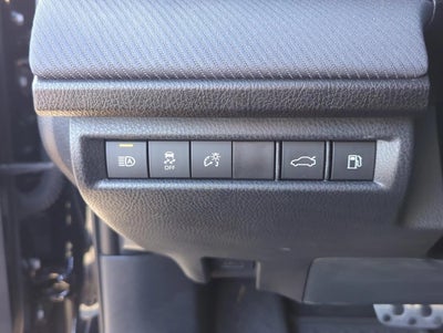 2025 Toyota Camry SE (Natl)