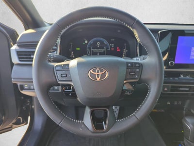 2025 Toyota Camry SE (Natl)