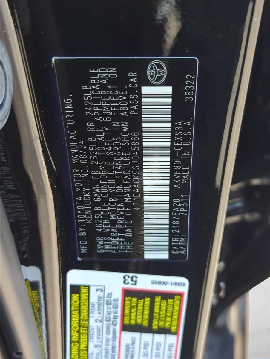 2025 Toyota Camry SE (Natl)