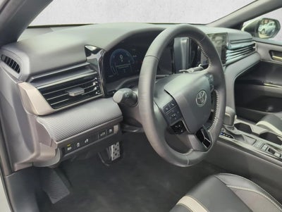 2025 Toyota Camry SE (SE)