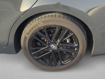 2025 Toyota Camry SE (Natl)