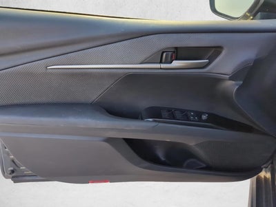 2025 Toyota Camry SE (Natl)