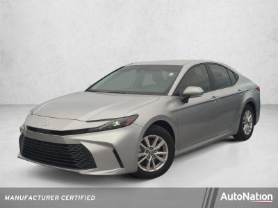 2025 Toyota Camry LE (SE)