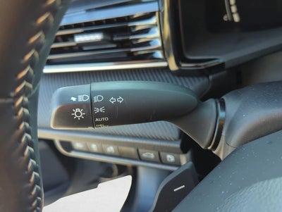 2025 Toyota Camry SE (SE)