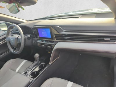 2025 Toyota Camry SE (SE)