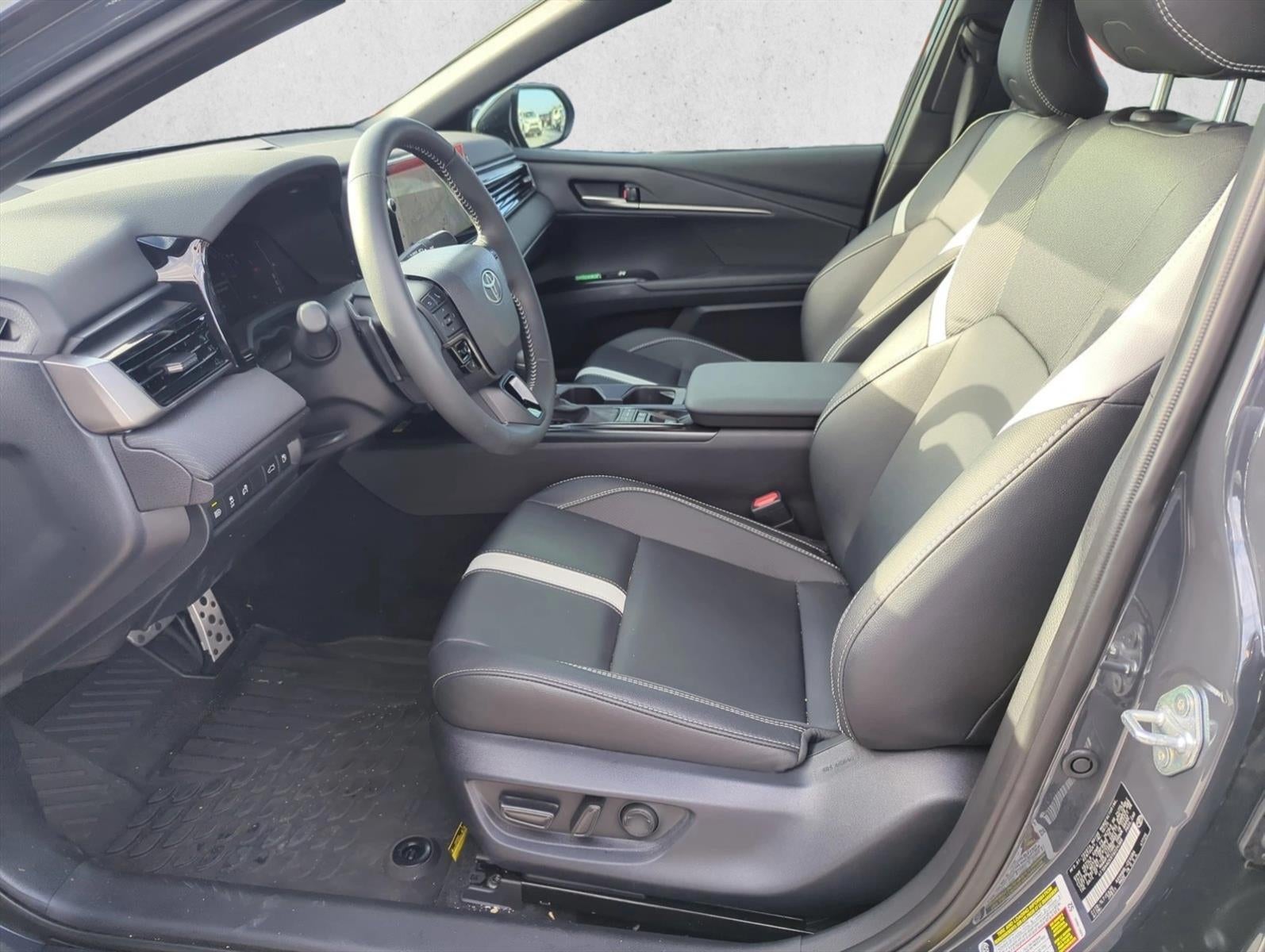 2026 Toyota Camry SE (SE)