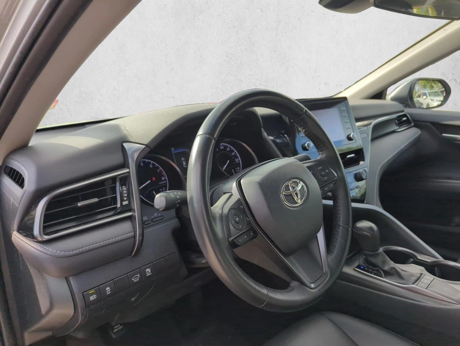 2023 Toyota Camry SE Auto (Natl)