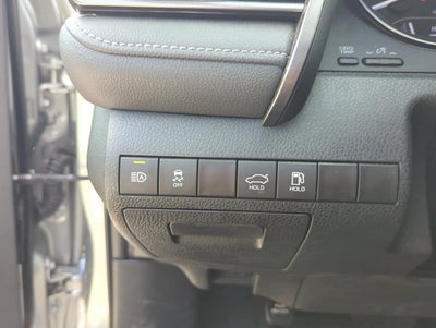 2023 Toyota Camry SE Auto (Natl)