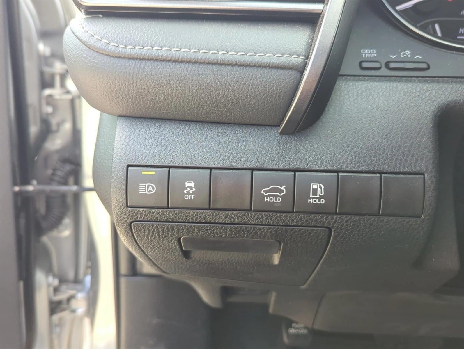 2023 Toyota Camry SE Auto (Natl)