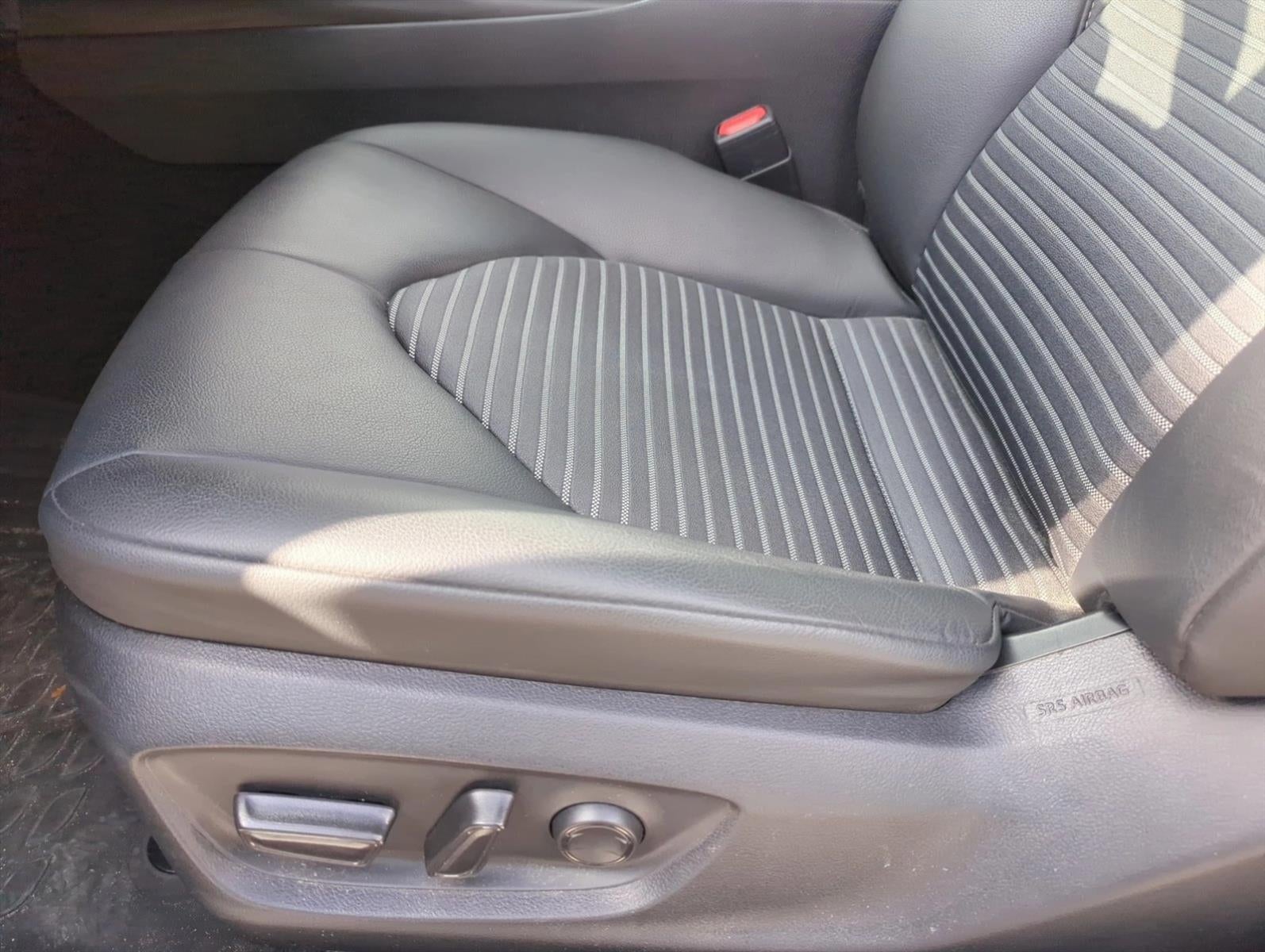 2023 Toyota Camry SE Auto (Natl)