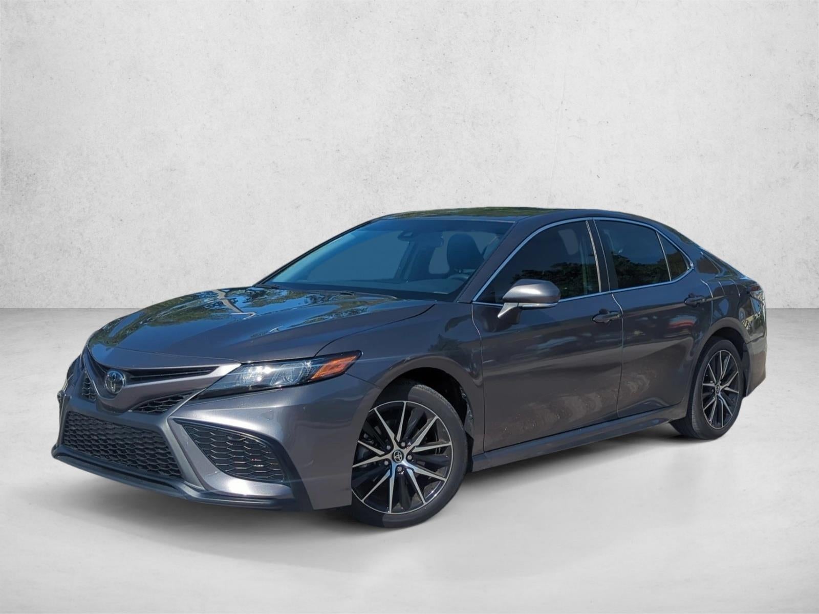 2023 Toyota Camry SE Auto (SE)