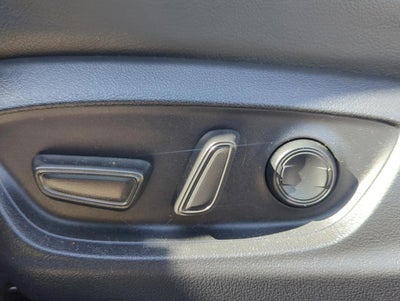 2023 Toyota Camry SE Auto (SE)