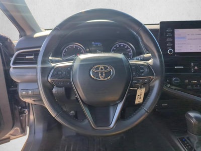 2023 Toyota Camry SE Auto (SE)