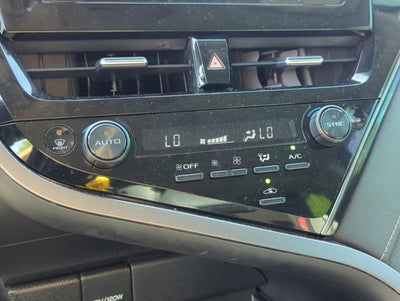 2023 Toyota Camry SE Auto (SE)