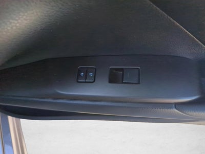 2023 Toyota Camry SE Auto (SE)