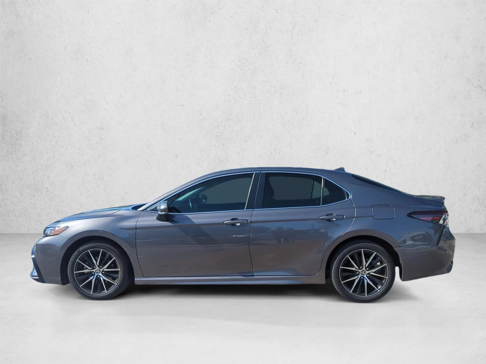 2023 Toyota Camry SE Auto (SE)