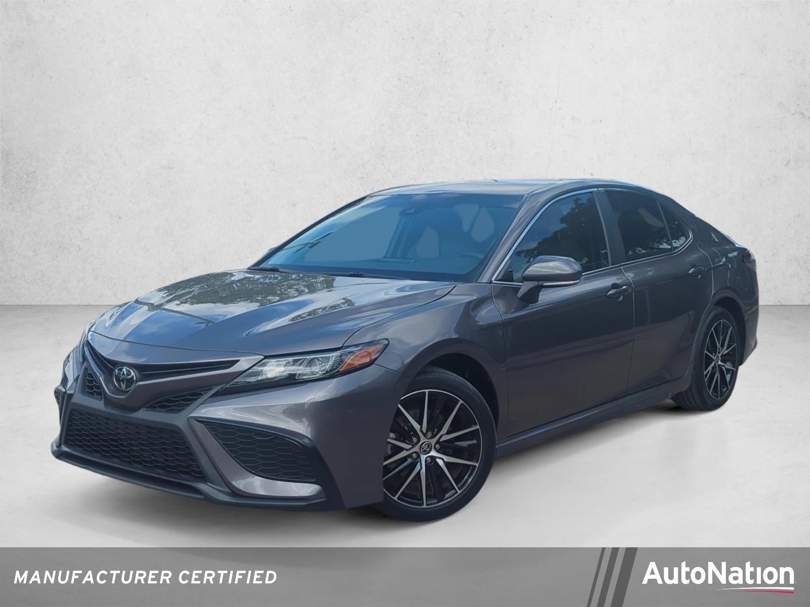 2023 Toyota Camry SE Auto (SE)