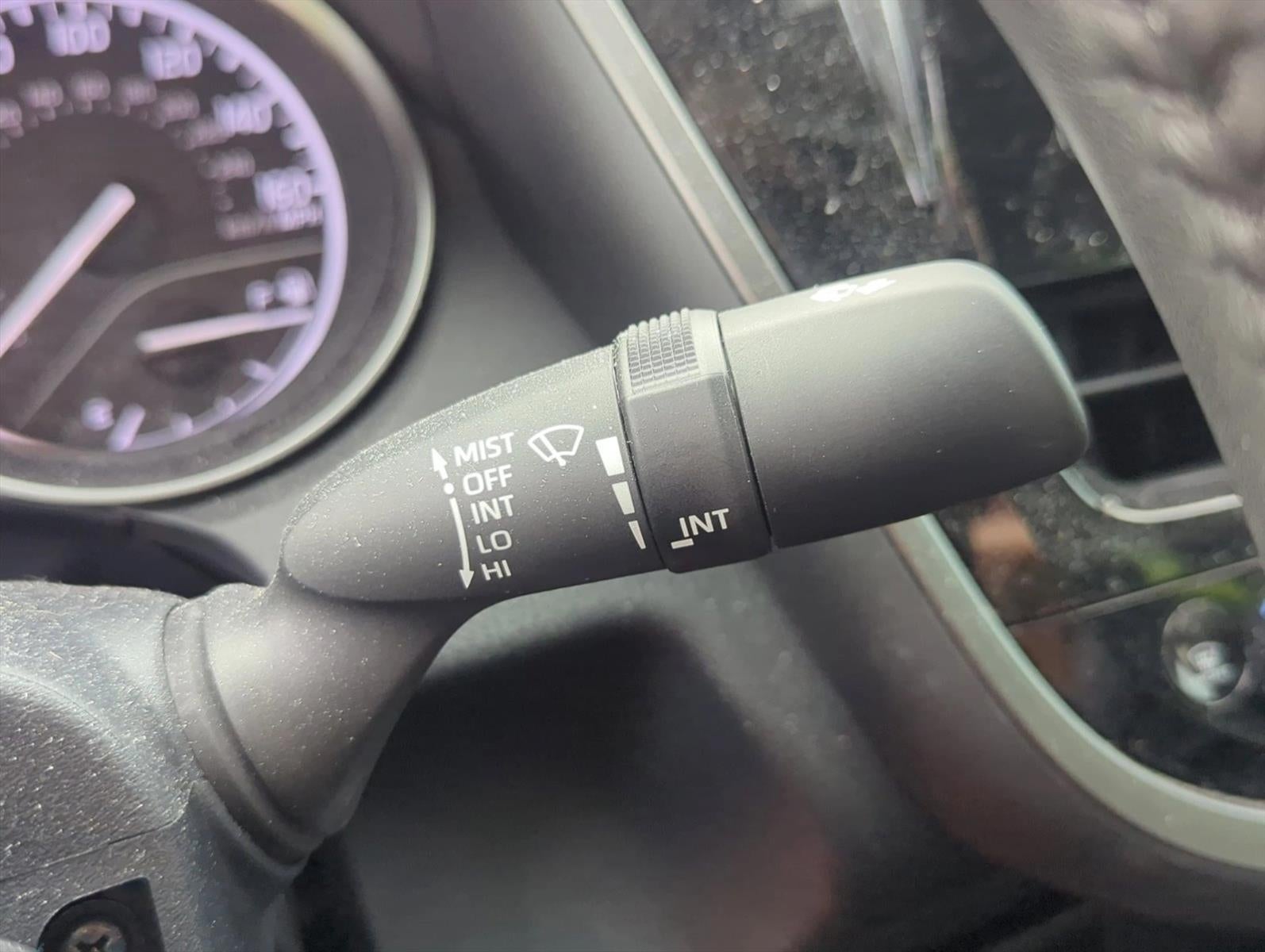 2023 Toyota Camry SE Auto (SE)