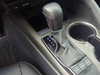 2023 Toyota Camry SE Auto (SE)