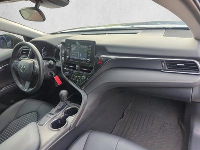 2023 Toyota Camry SE Auto (SE)