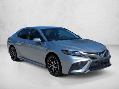 2024 Toyota Camry SE Auto (SE)
