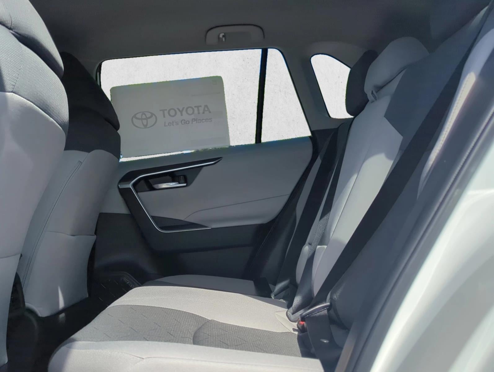 2025 Toyota RAV4 Hybrid XLE AWD (Natl)