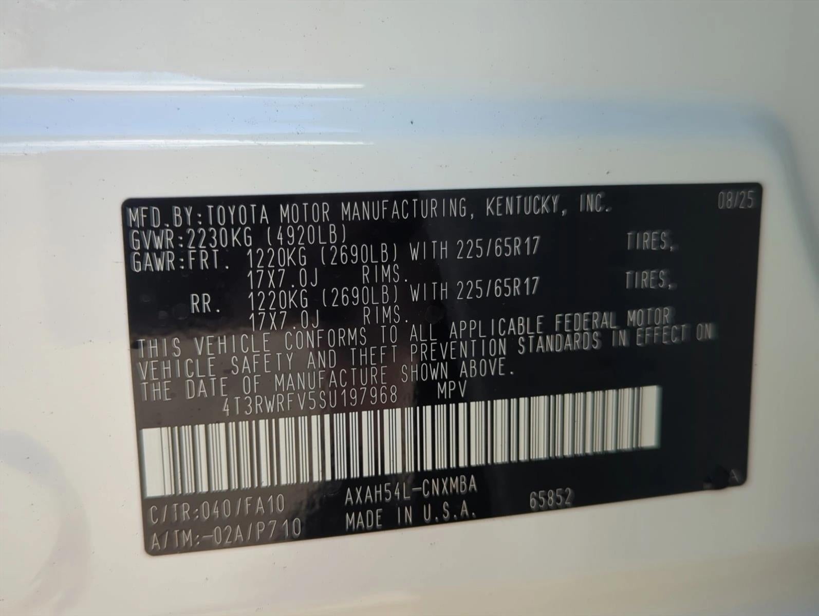 2025 Toyota RAV4 Hybrid XLE AWD (Natl)