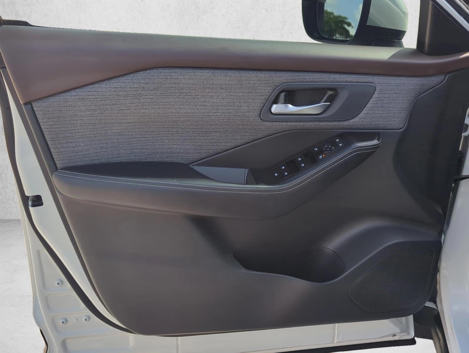 2023 Nissan Rogue FWD SV