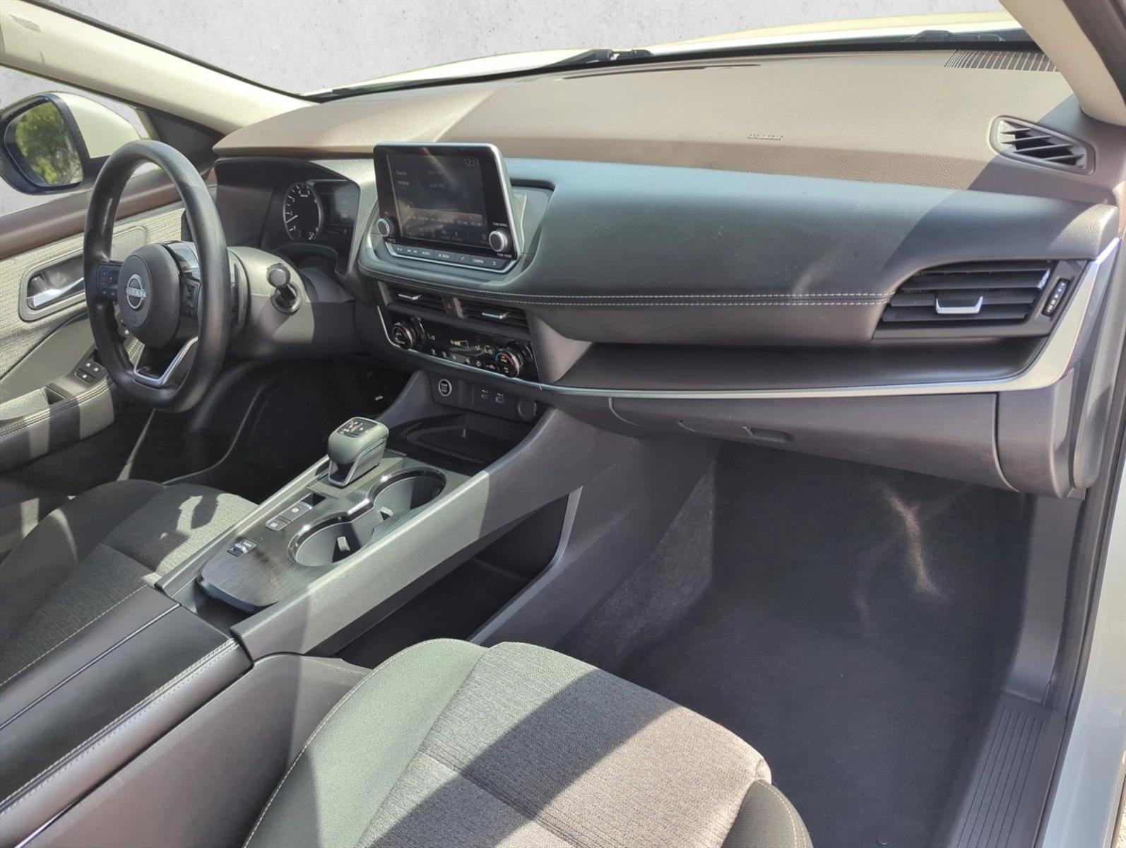 2023 Nissan Rogue FWD SV