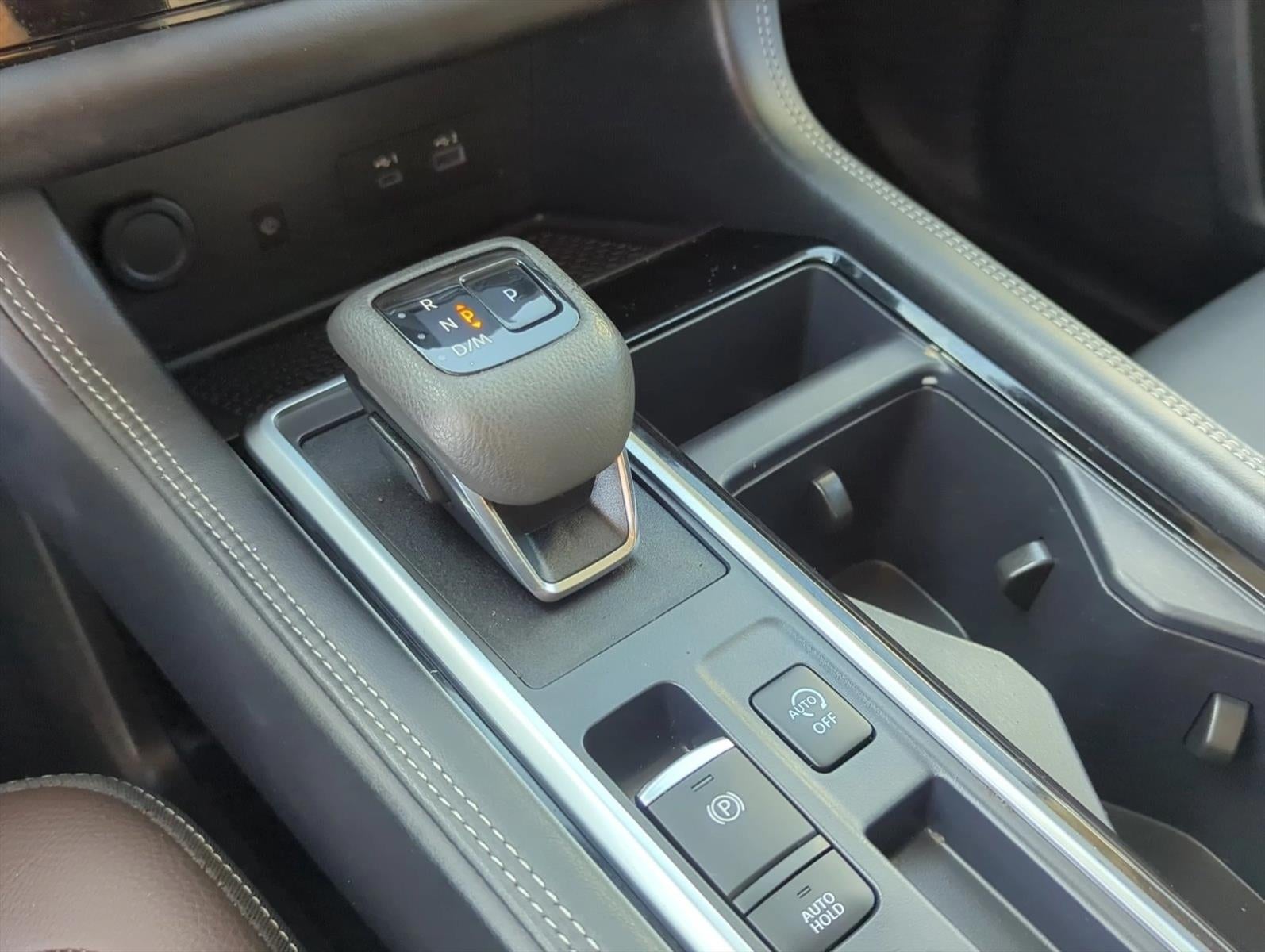 2024 Nissan Pathfinder Platinum 2WD
