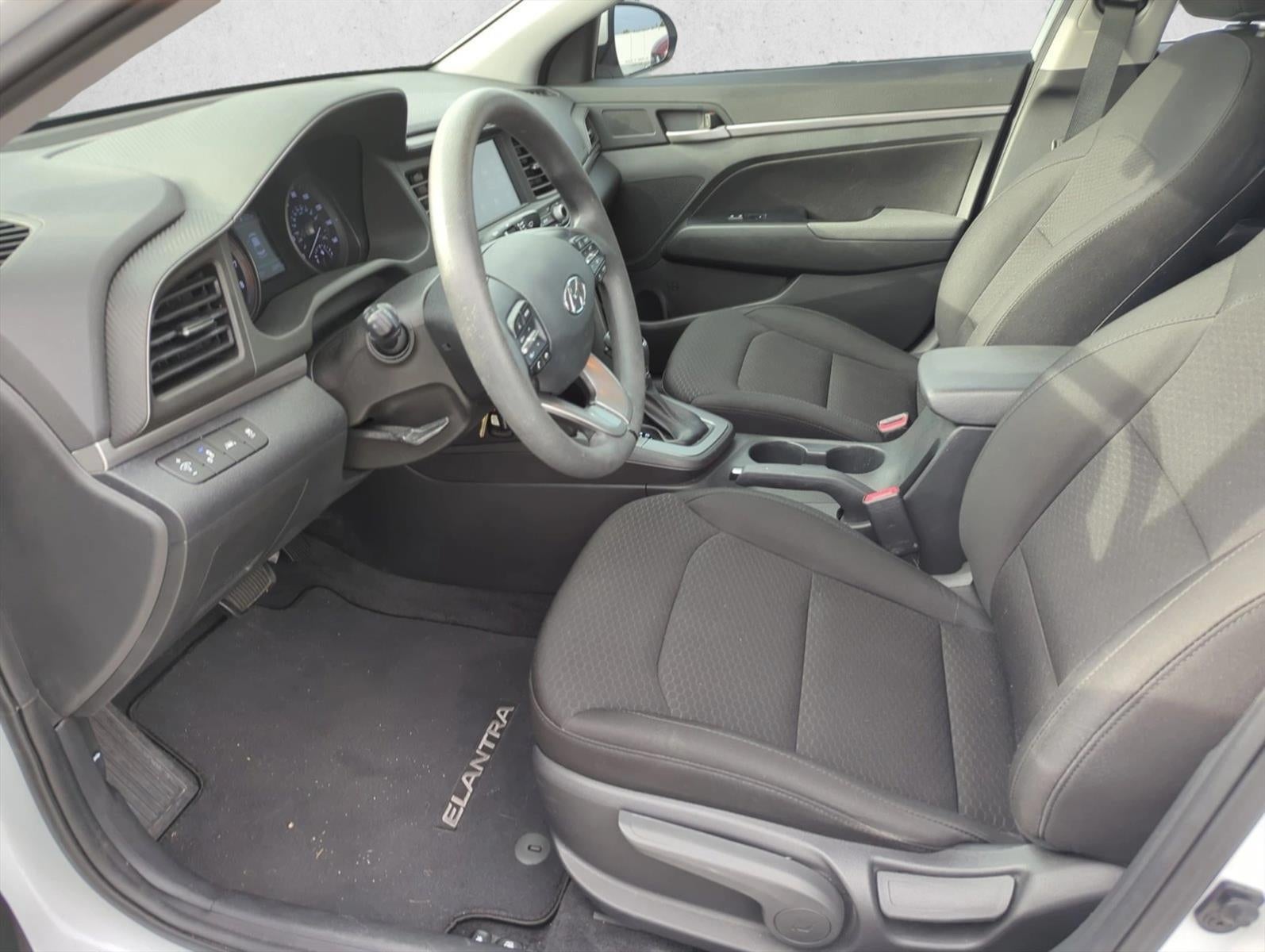 2019 Hyundai ELANTRA SEL Auto