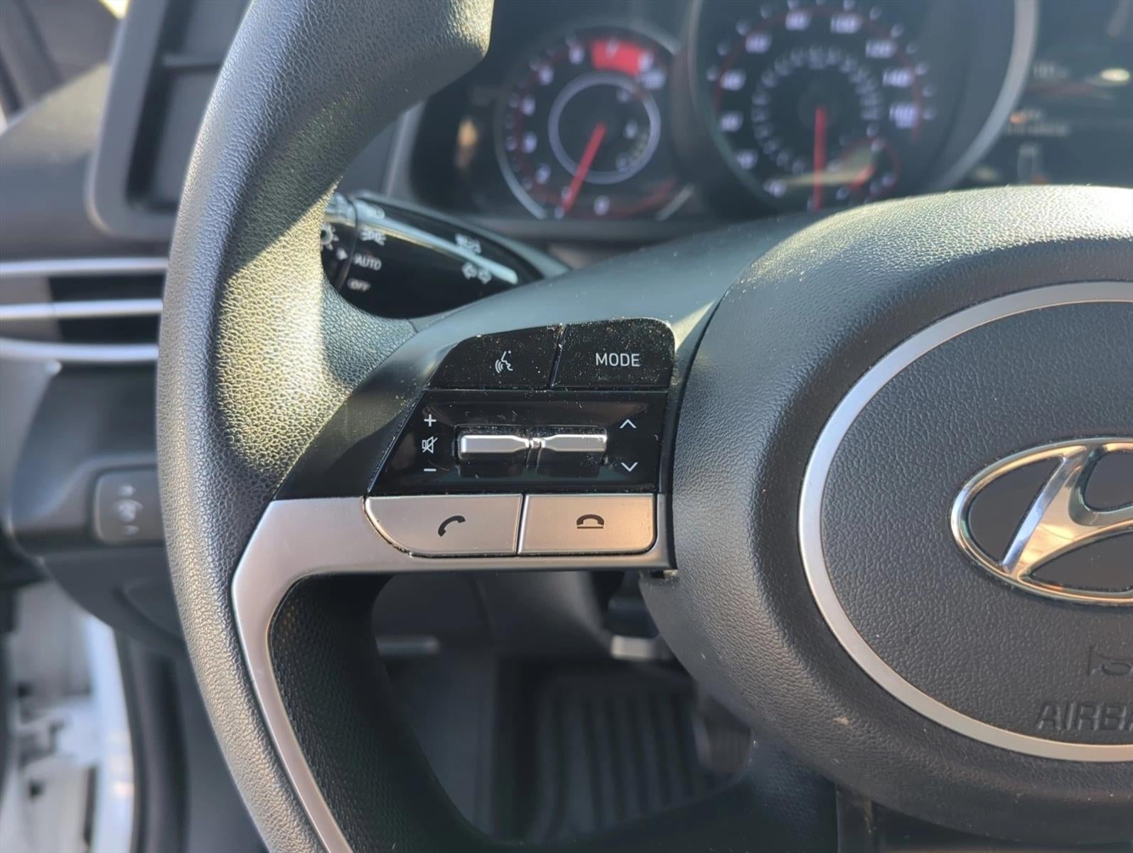 2021 Hyundai ELANTRA SEL IVT