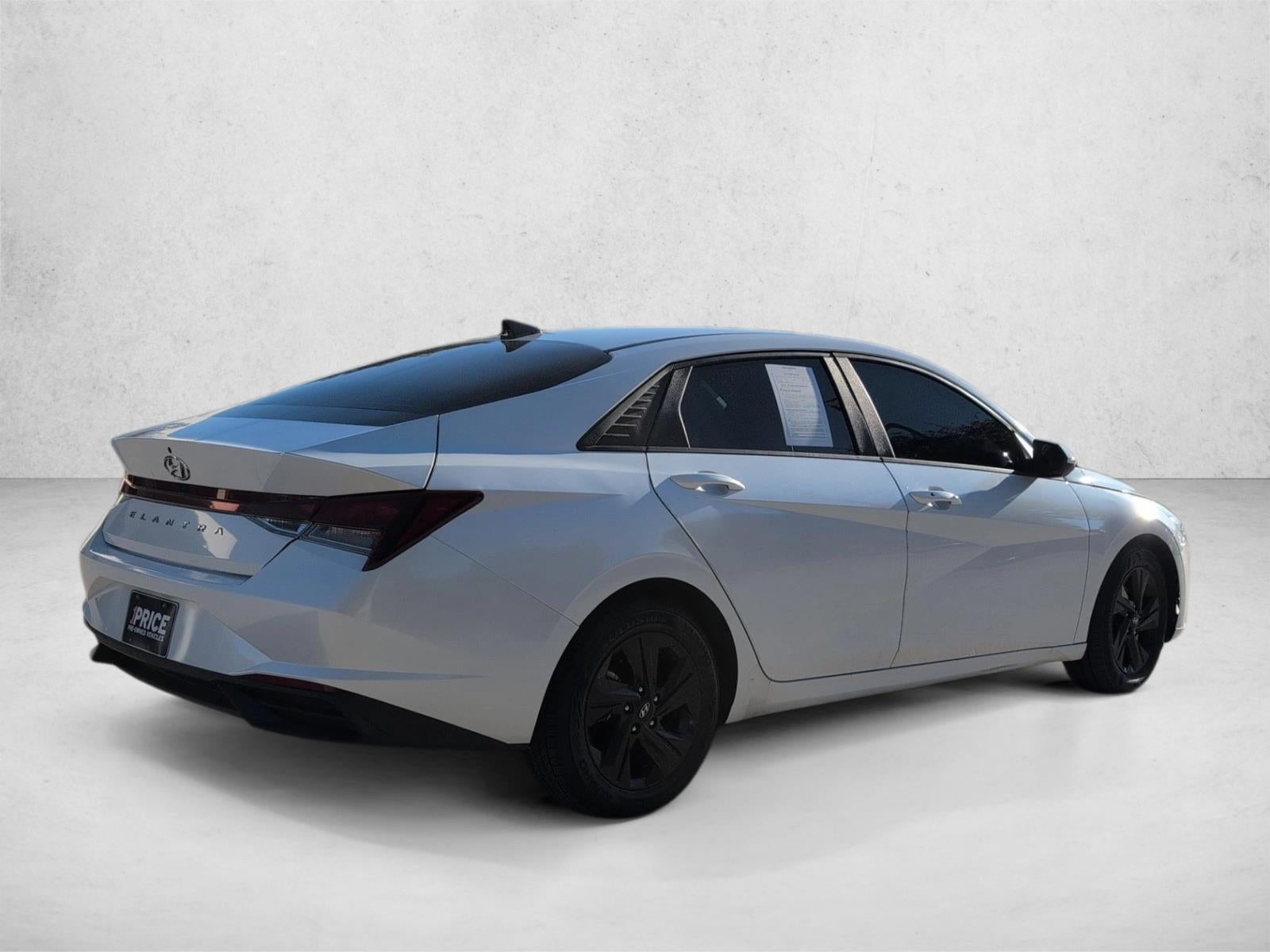 2021 Hyundai ELANTRA SEL IVT