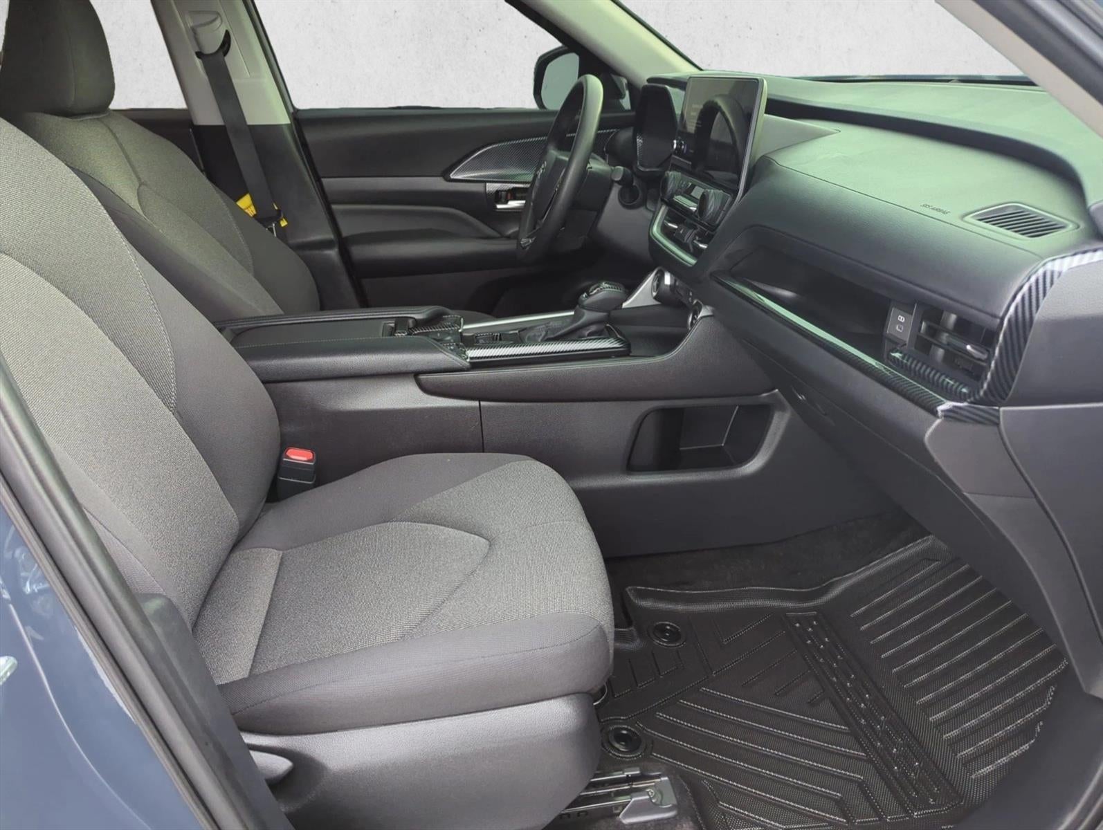 2025 Toyota Grand Highlander Hybrid LE AWD (Natl)