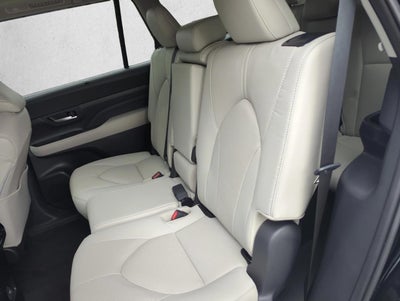 2025 Toyota Grand Highlander Hybrid Limited AWD (Natl)