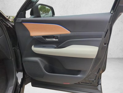 2025 Toyota Grand Highlander Hybrid Limited AWD (Natl)