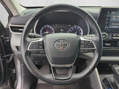 2022 Toyota Highlander XLE FWD (Natl)