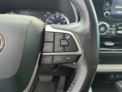 2022 Toyota Highlander XLE FWD (Natl)