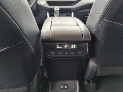 2021 Toyota Highlander XLE AWD (Natl)