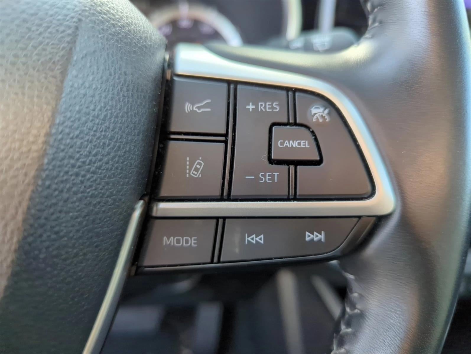 2023 Toyota Highlander XLE FWD (Natl)