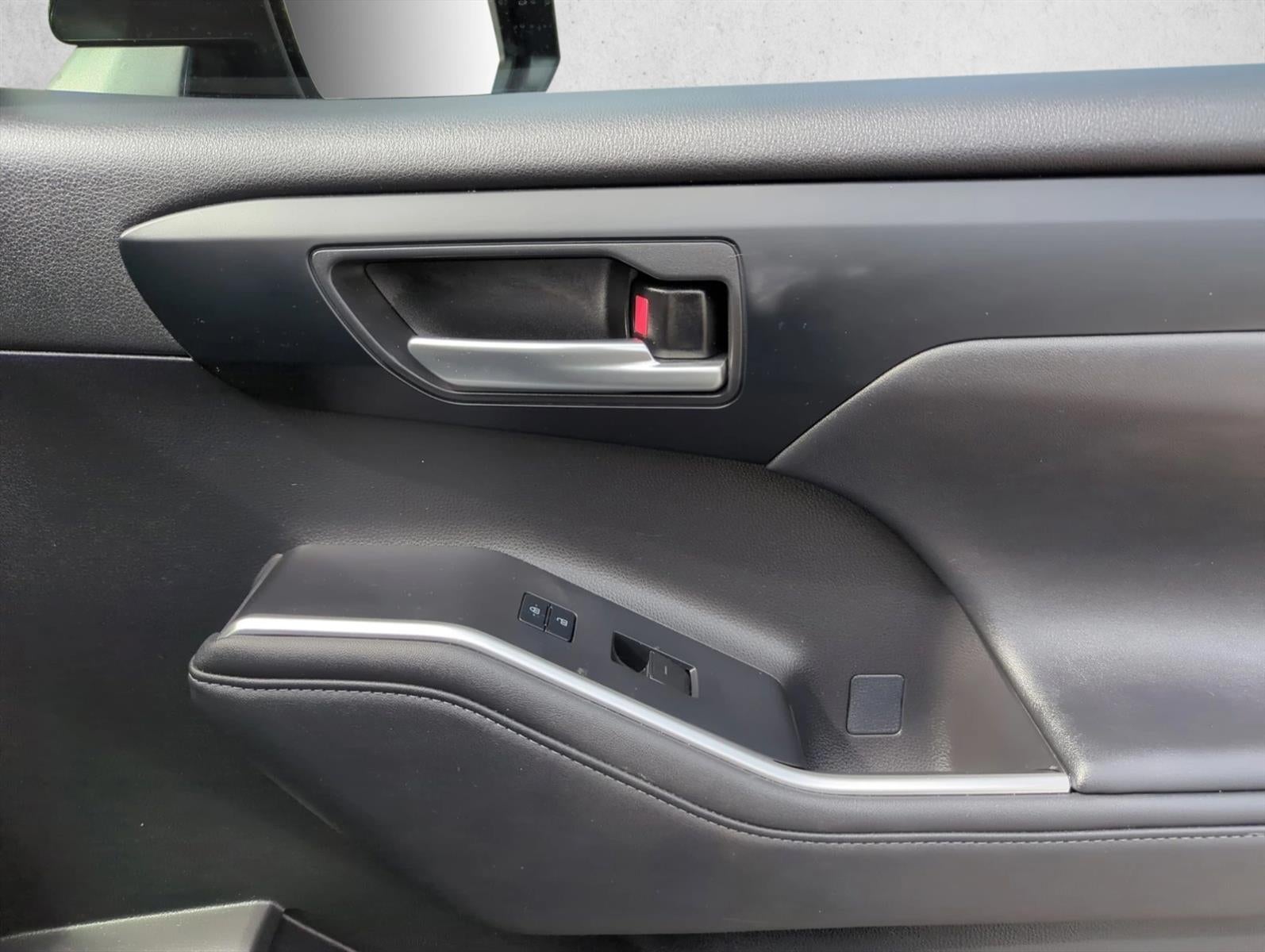 2023 Toyota Highlander XLE FWD (Natl)