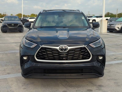 2023 Toyota Highlander XLE FWD (Natl)