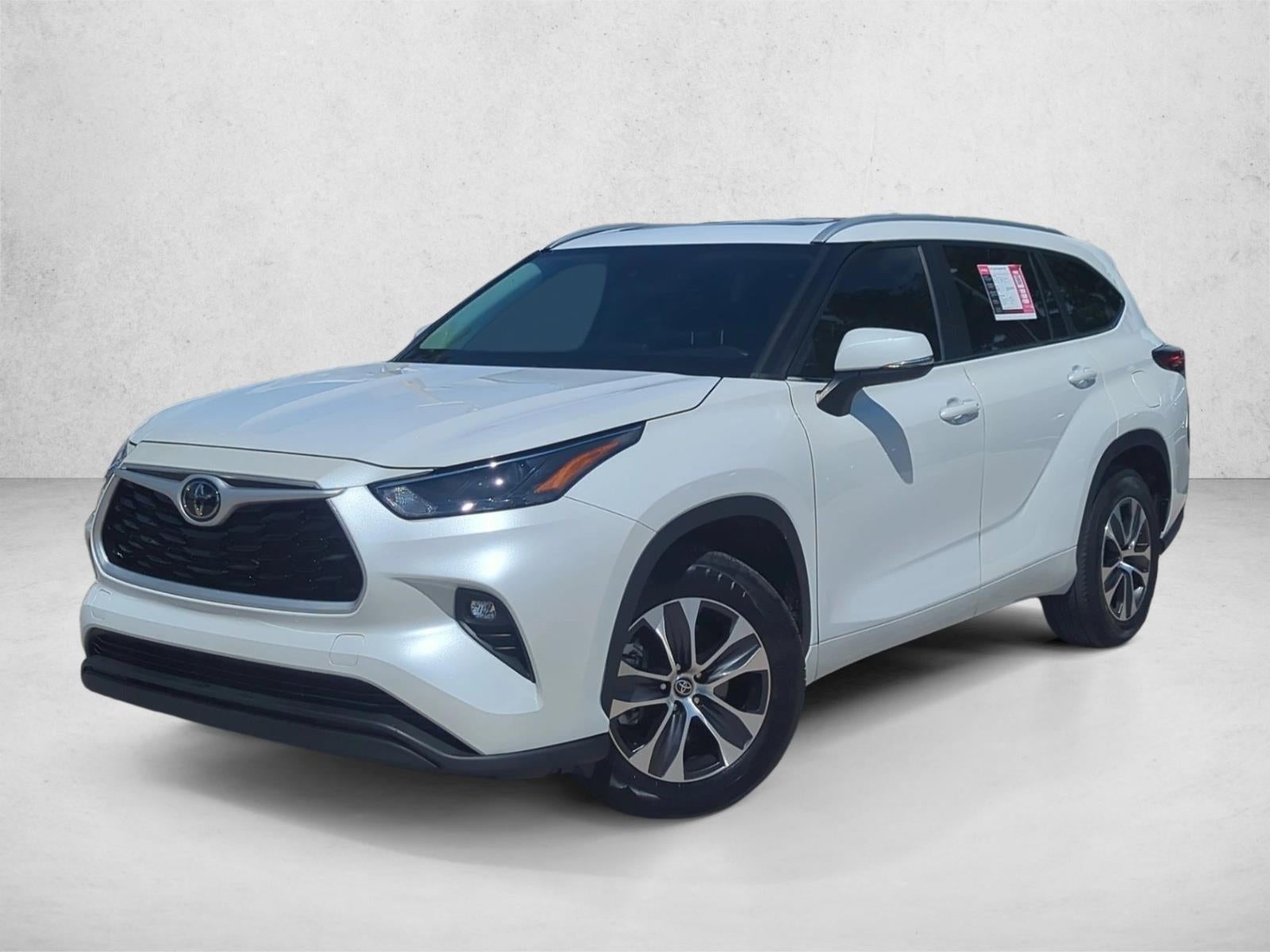2023 Toyota Highlander XLE FWD (Natl)